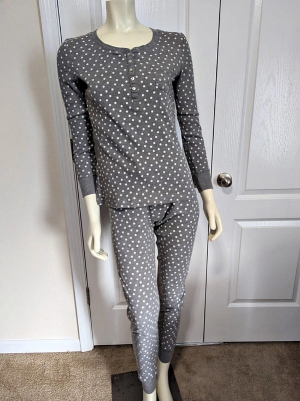 SERRA Polka Dot Pajama Set in Gray & White